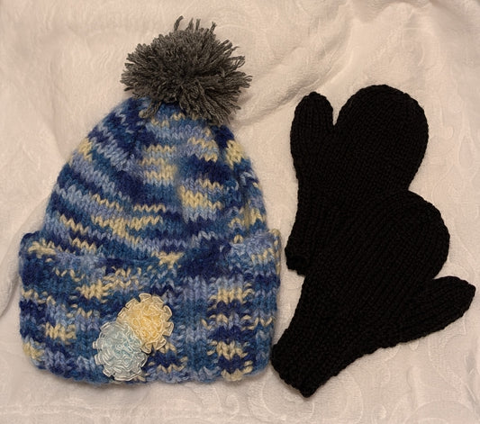 Craft - Knitted Hat and Mittens 5