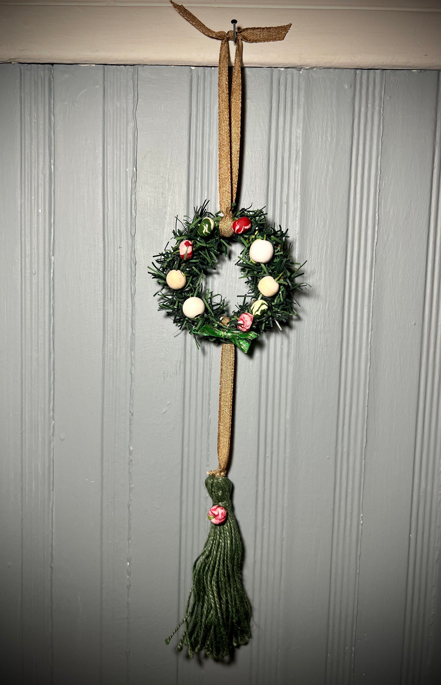 Christmas Bead Wreath Door Hanger (2)