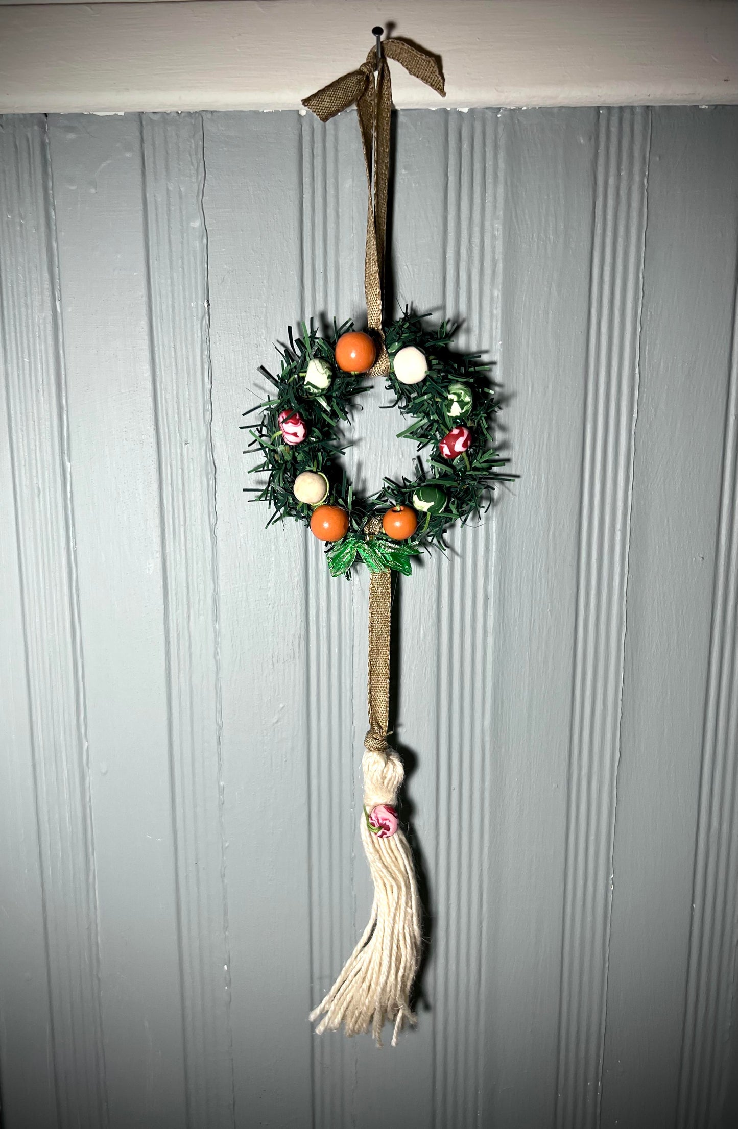 Christmas Bead Wreath Door Hanger (4)